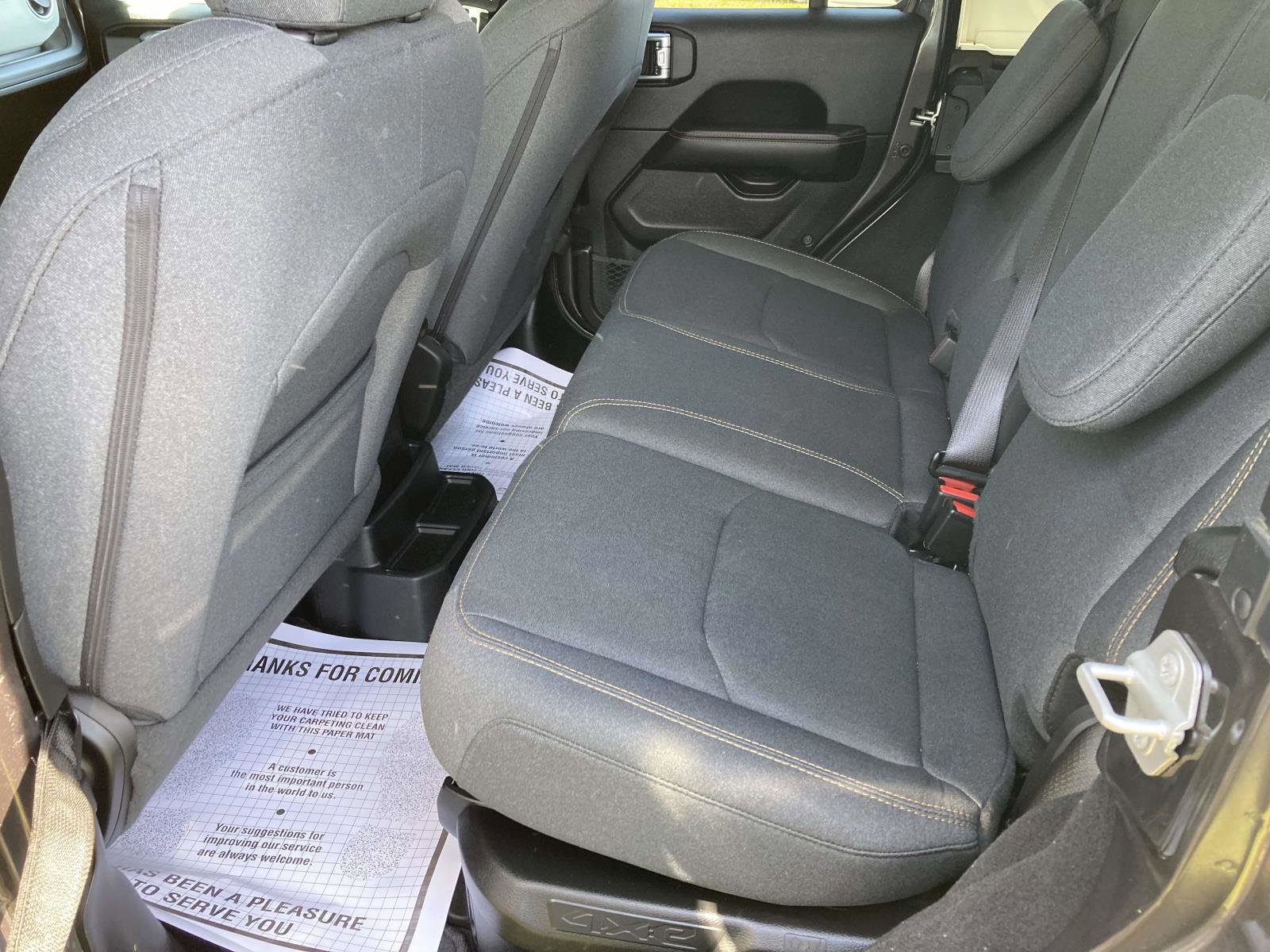 Used 2025 Jeep Wrangler Sahara AWD/4WD image 15