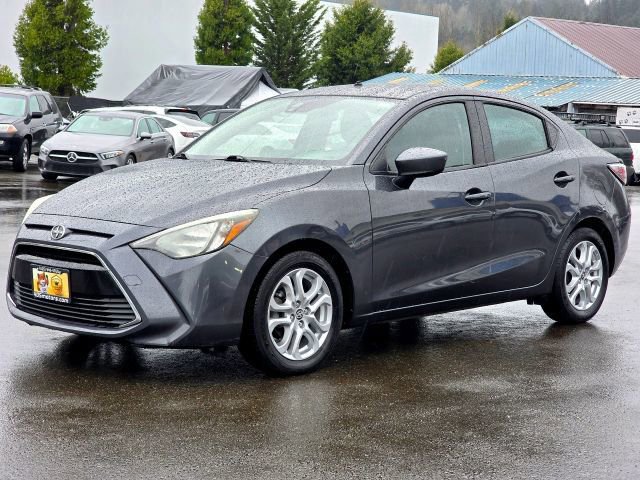 Used 2016 Scion iA image 3