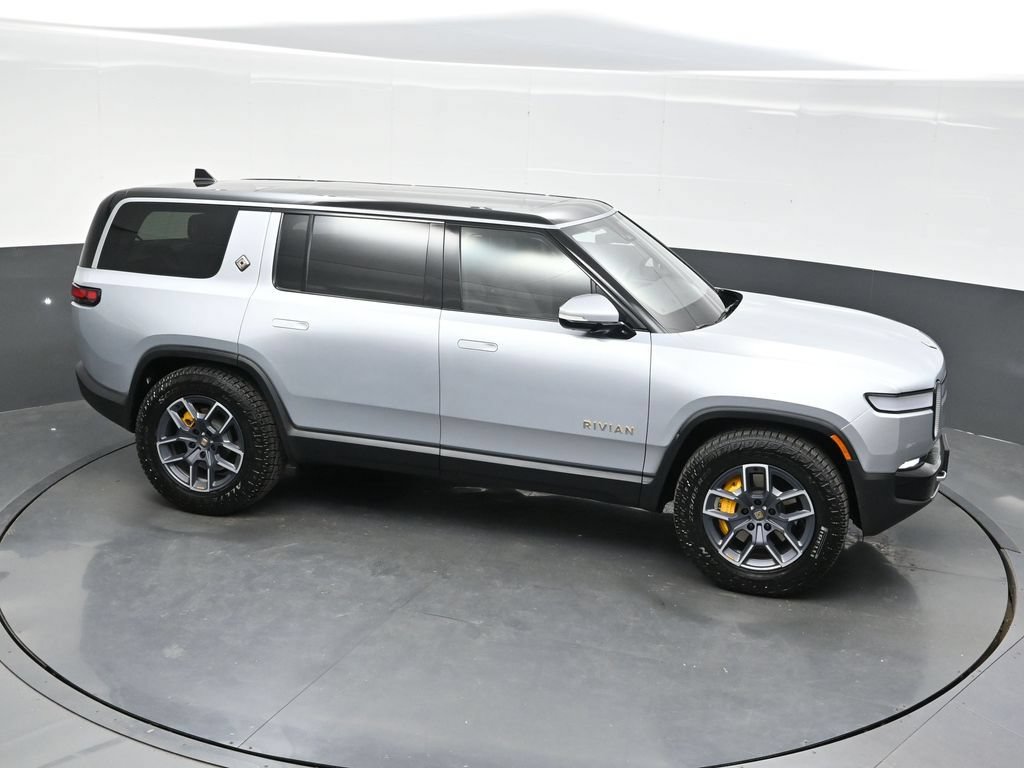 Used 2023 Rivian R1S Adventure AWD/4WD image 40