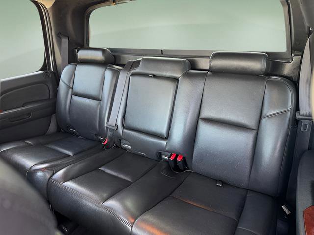 Used 2013 Chevrolet Avalanche LTZ image 22