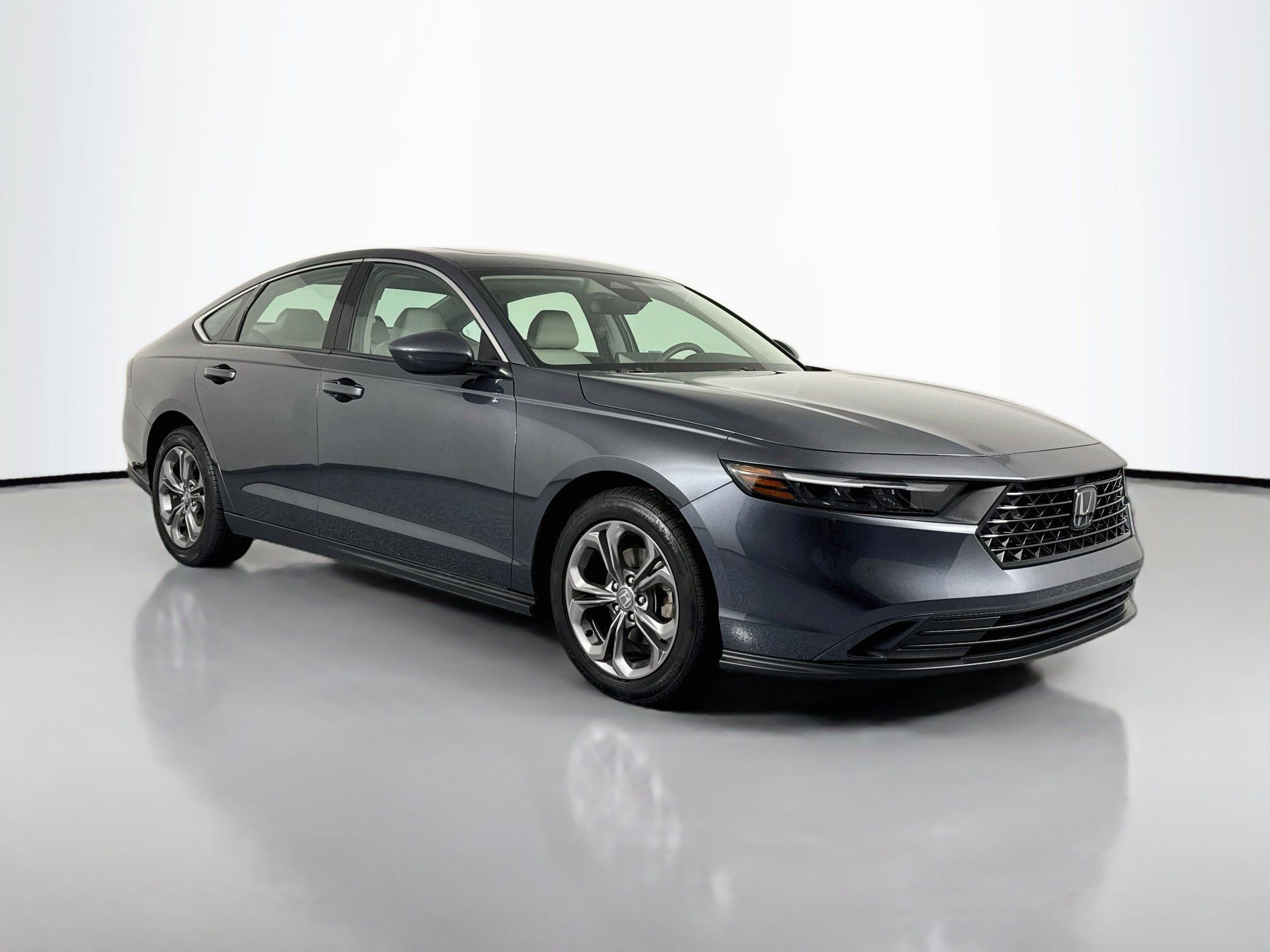 Certified 2024 Honda Accord EX image 3