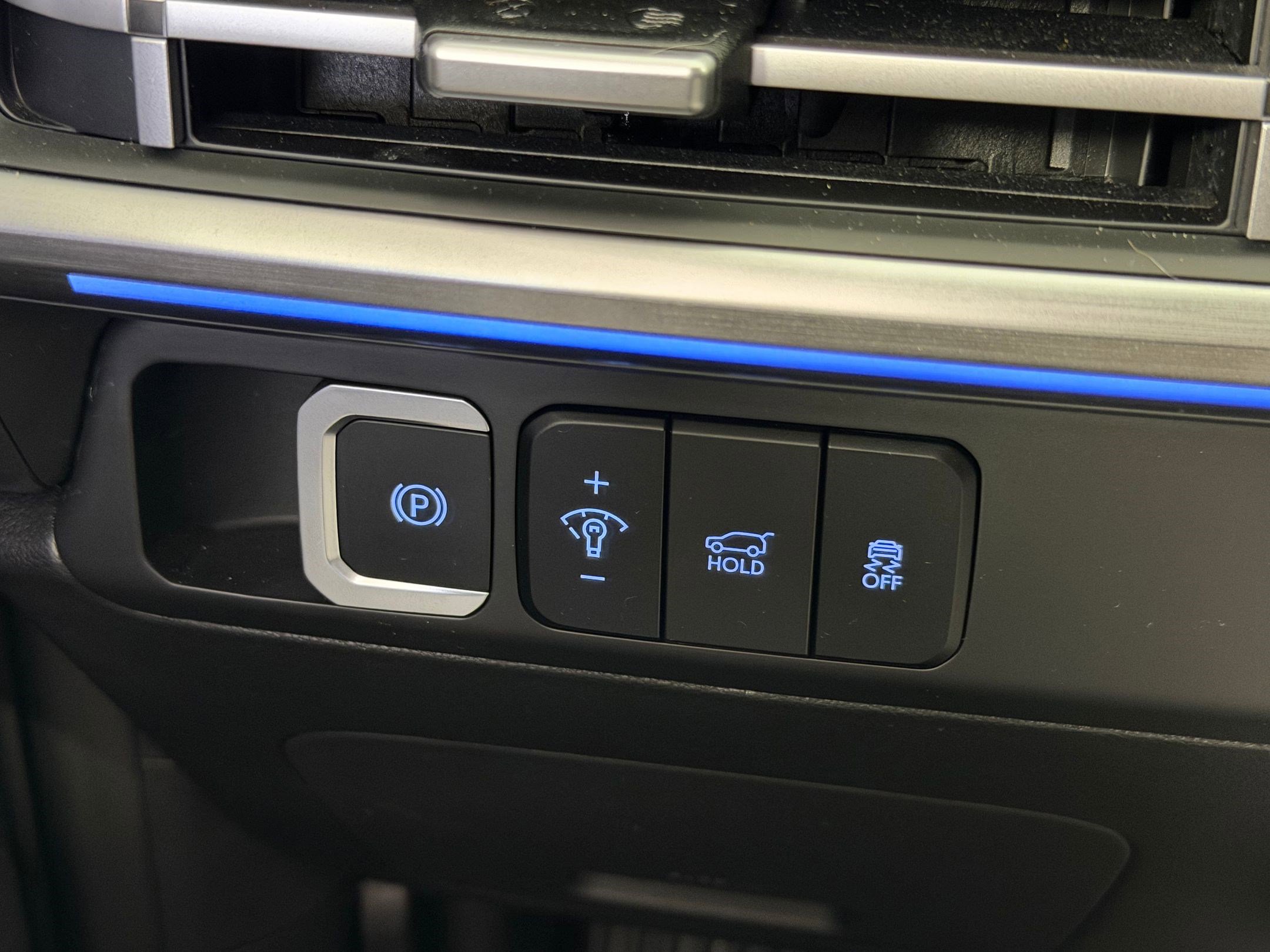 Used 2025 Hyundai Santa Fe Limited image 15