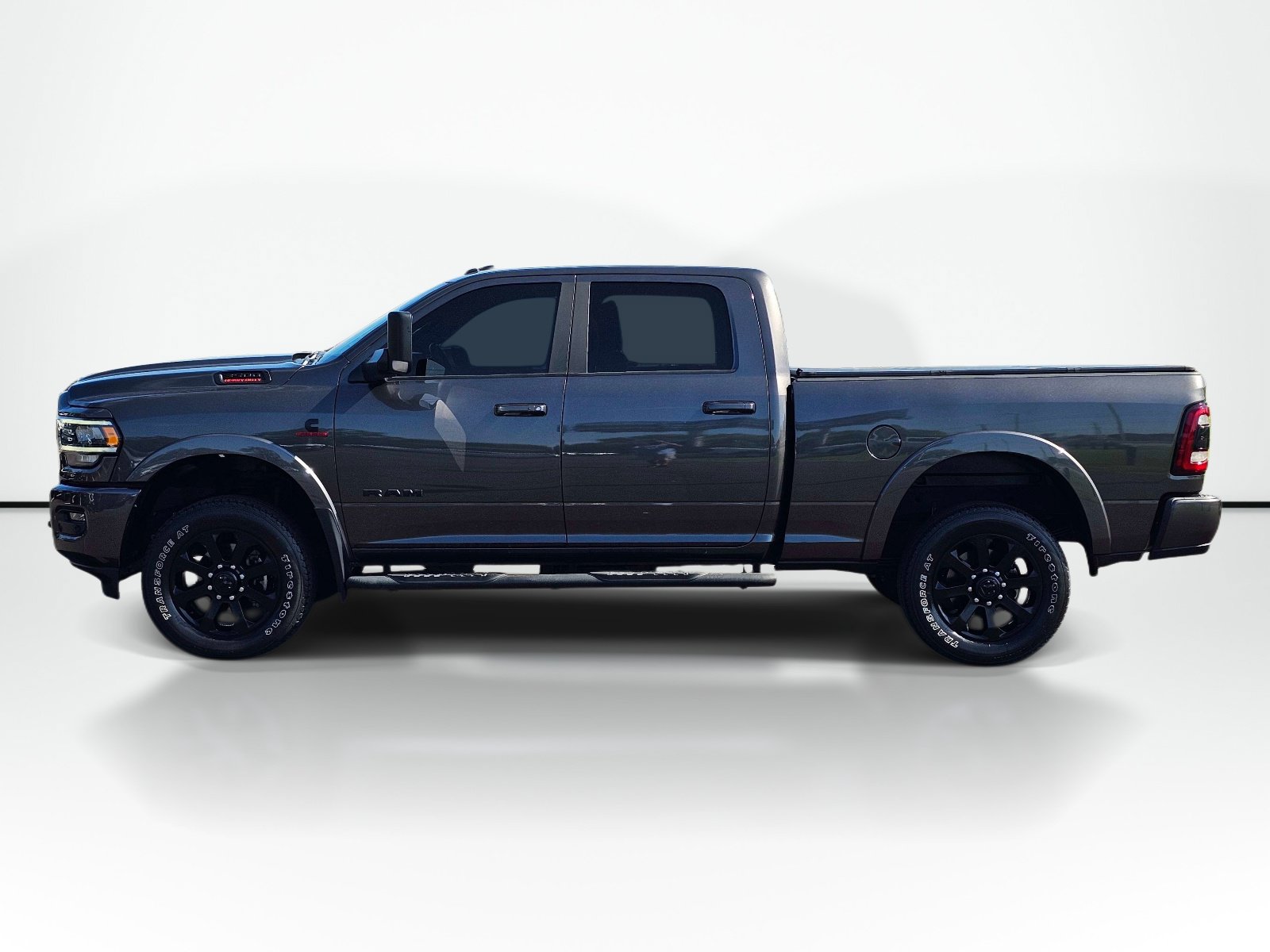 Used 2022 RAM 3500 Laramie w/ Night Edition AWD/4WD image 16