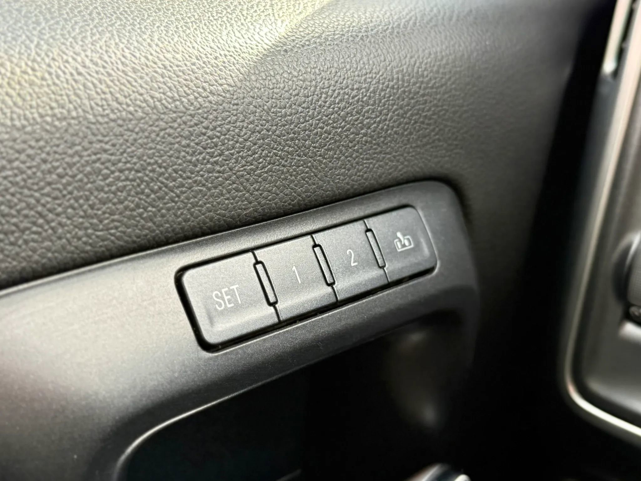 Used 2014 Chevrolet Silverado 1500 LTZ w/ LTZ Plus Package image 21