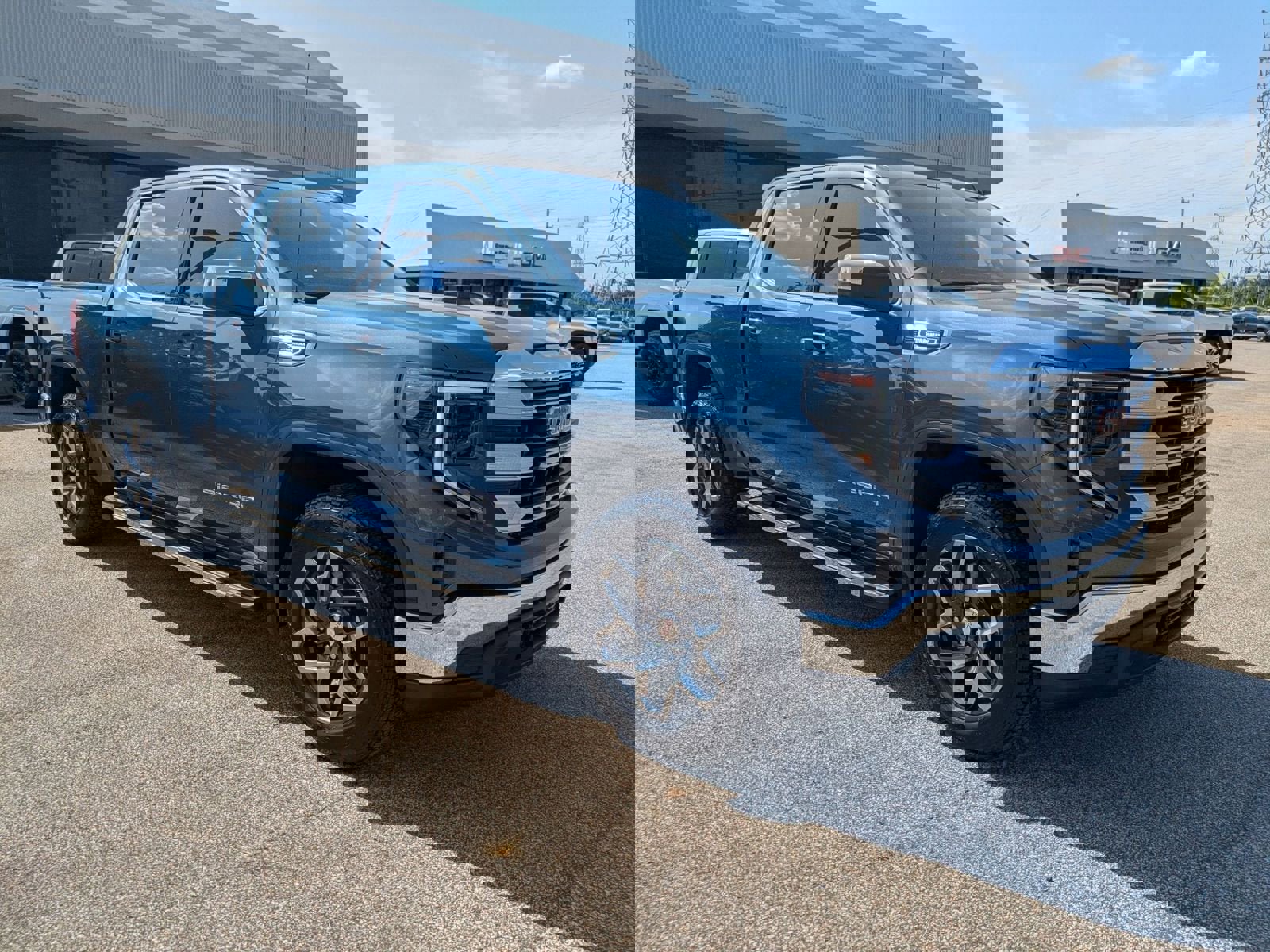 New 2024 GMC Sierra 1500 SLE w/ Preferred Package image 8