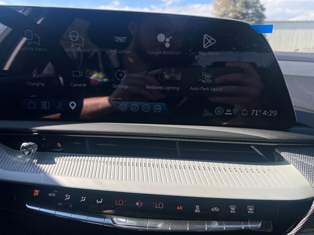 New 2026 Cadillac Optiq Luxury 1 AWD/4WD image 18