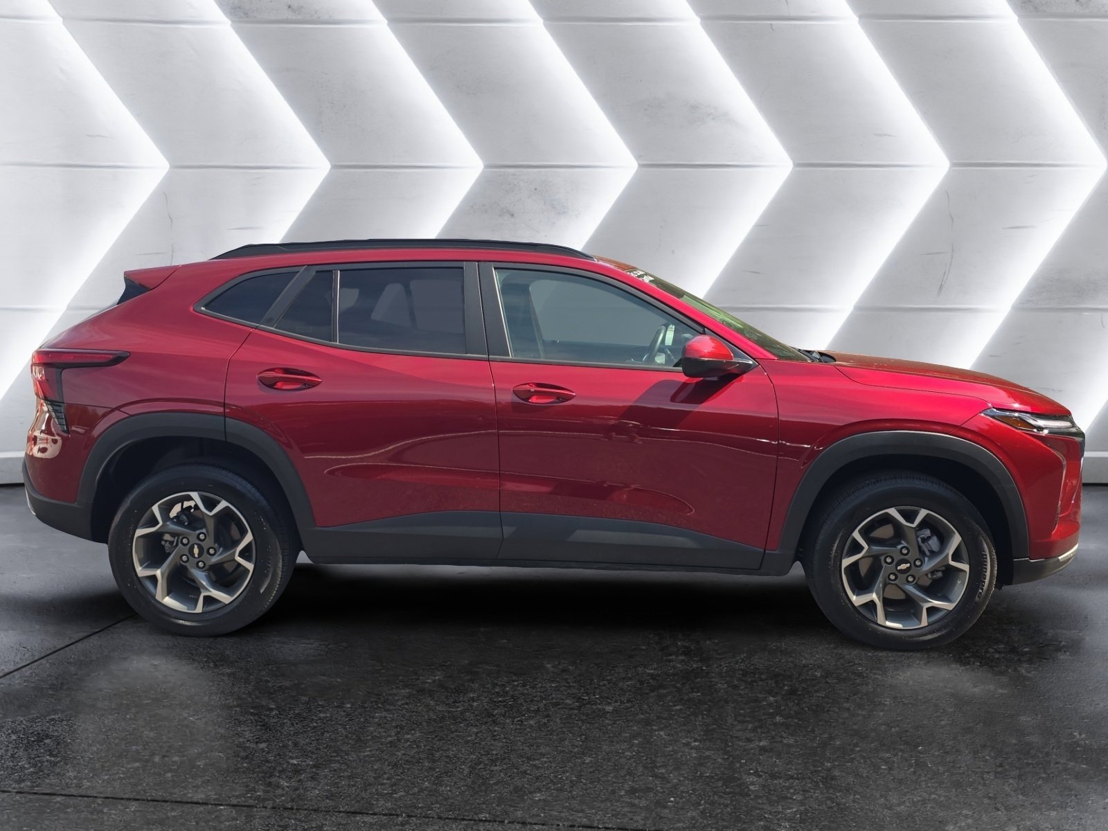 Used 2025 Chevrolet Trax LT w/ LT Convenience Package FWD image 6