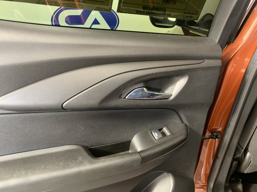 Used 2021 Chevrolet TrailBlazer LS image 30