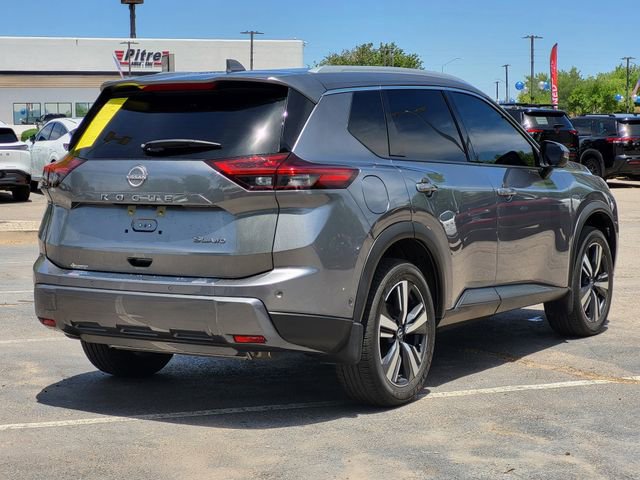 Certified 2025 Nissan Rogue SL AWD/4WD image 3