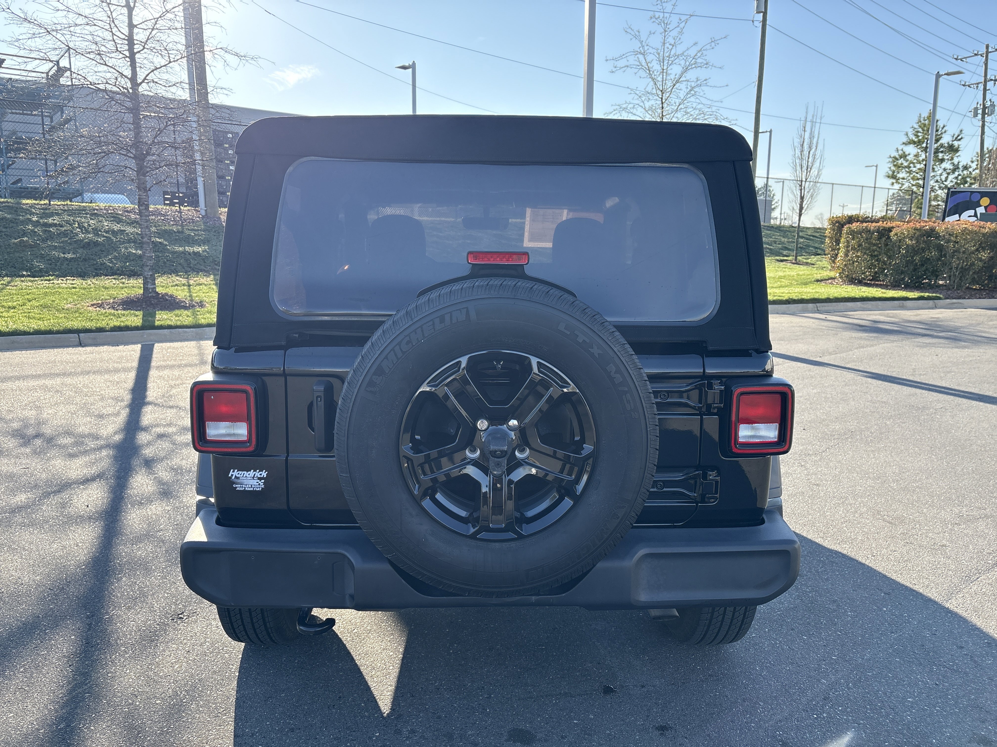 Certified 2023 Jeep Wrangler Sport AWD/4WD image 8