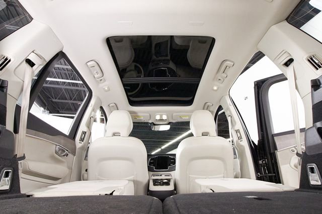 Certified 2023 Volvo XC90 B6 Plus w/ Protection Package Premier AWD/4WD image 29