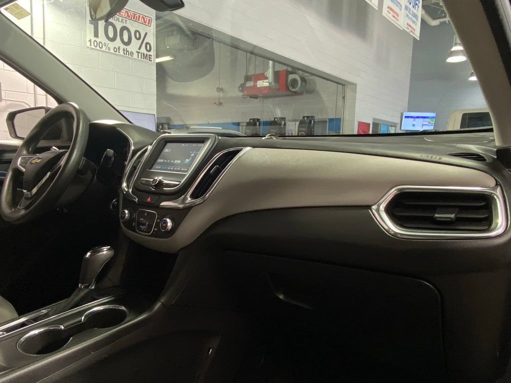 Used 2018 Chevrolet Equinox LS FWD image 31