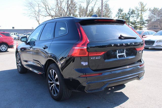 Used 2025 Volvo XC60 B5 Plus image 39