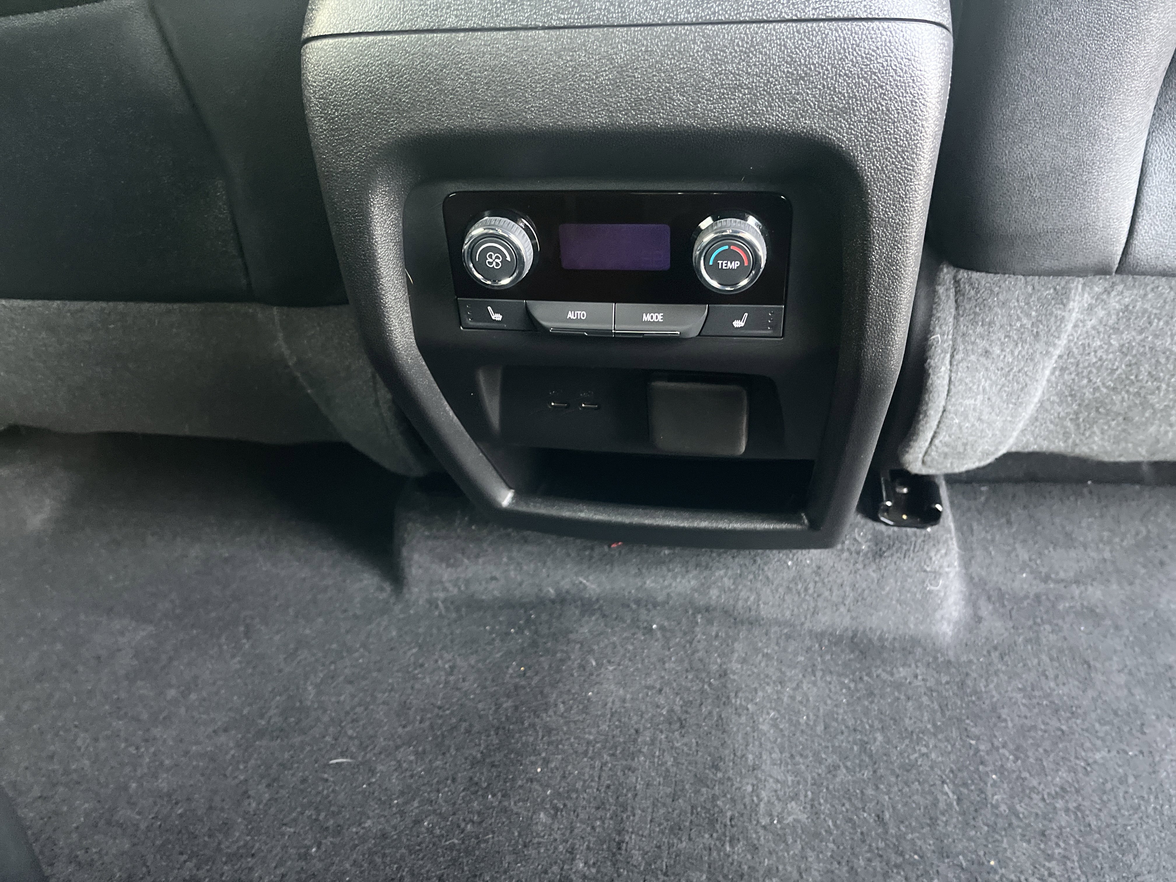 Used 2025 Chevrolet Traverse RS w/ LPO, Floor Liner Package image 17