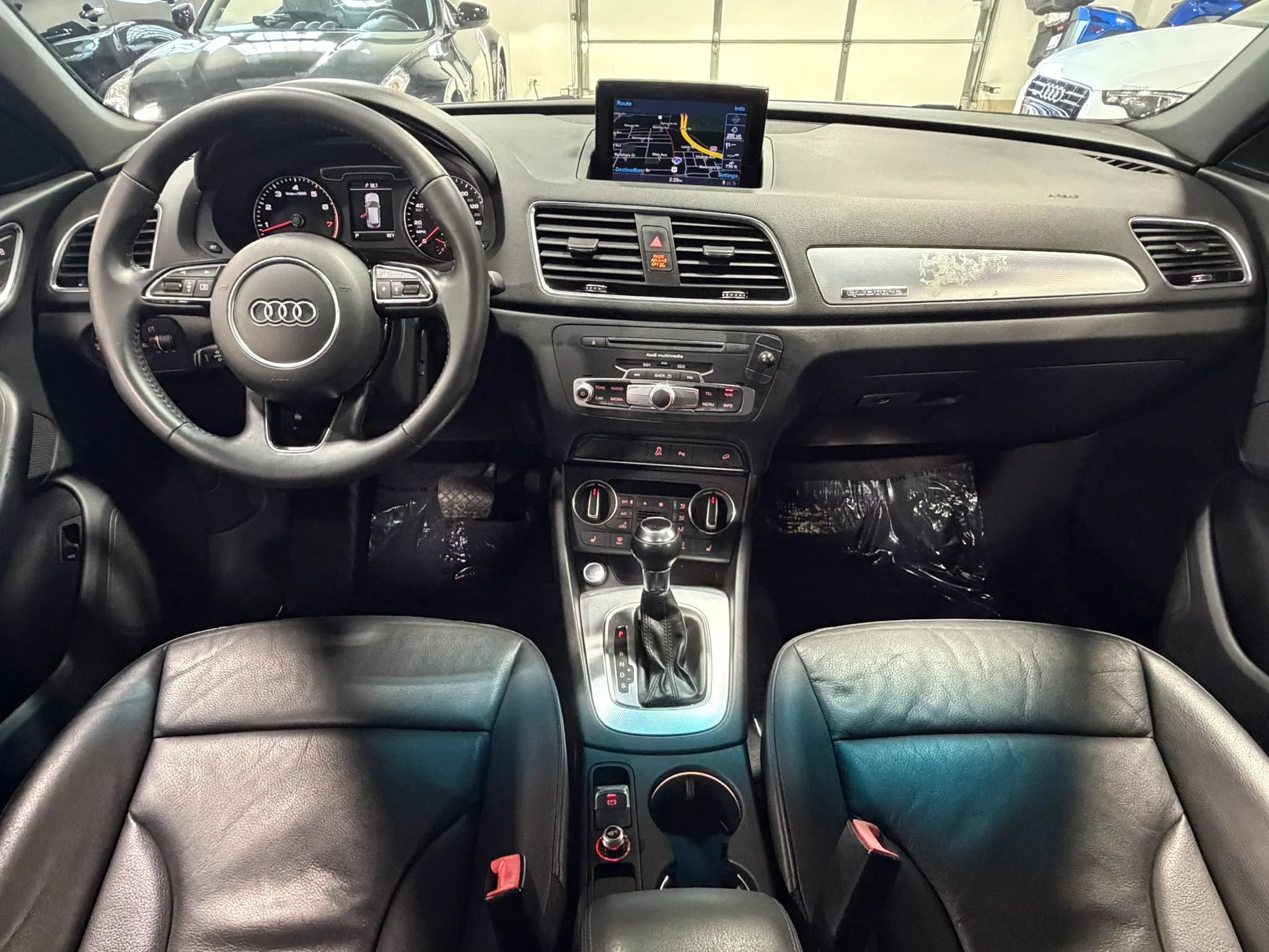 Used 2017 Audi Q3 2.0T Premium Plus w/ Premium Plus Package AWD/4WD image 2