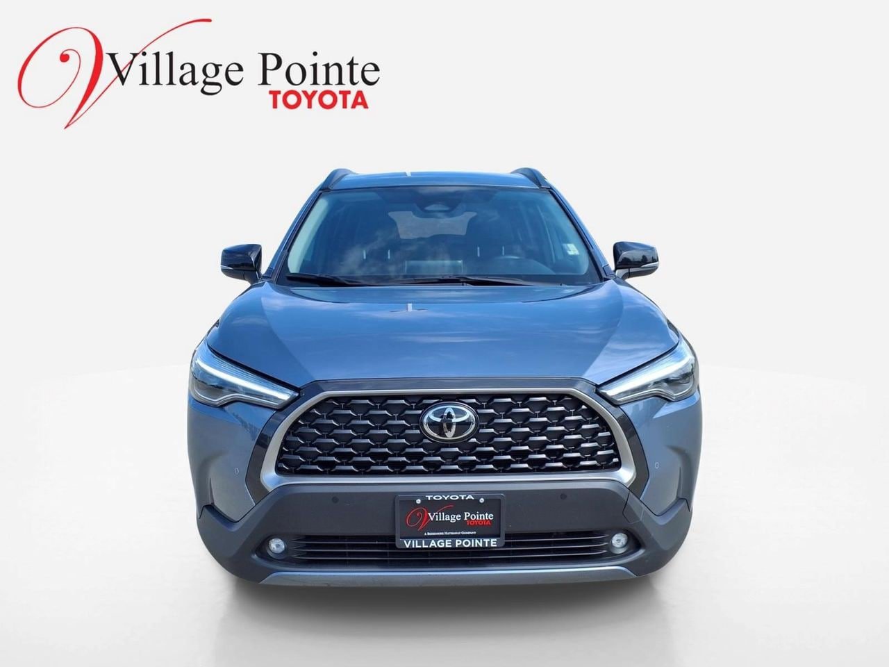 Used 2025 Toyota Corolla Cross XLE FWD image 9