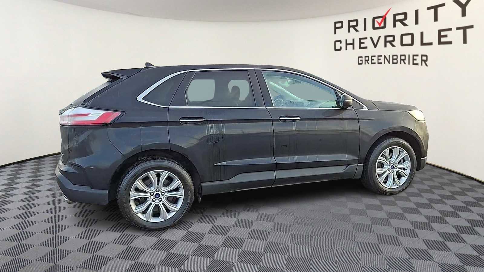 Used 2022 Ford Edge Titanium image 9