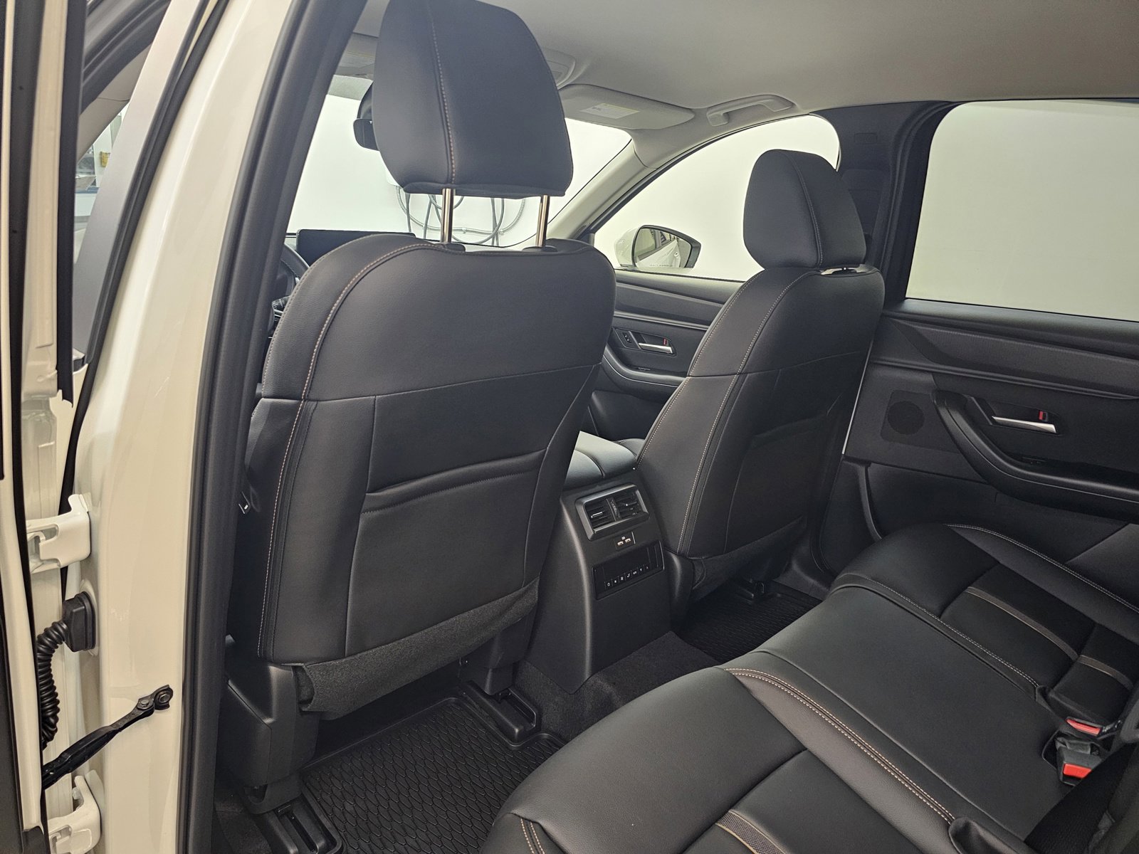 New 2025 MAZDA CX-90 3.3 Turbo w/ Select Package image 18