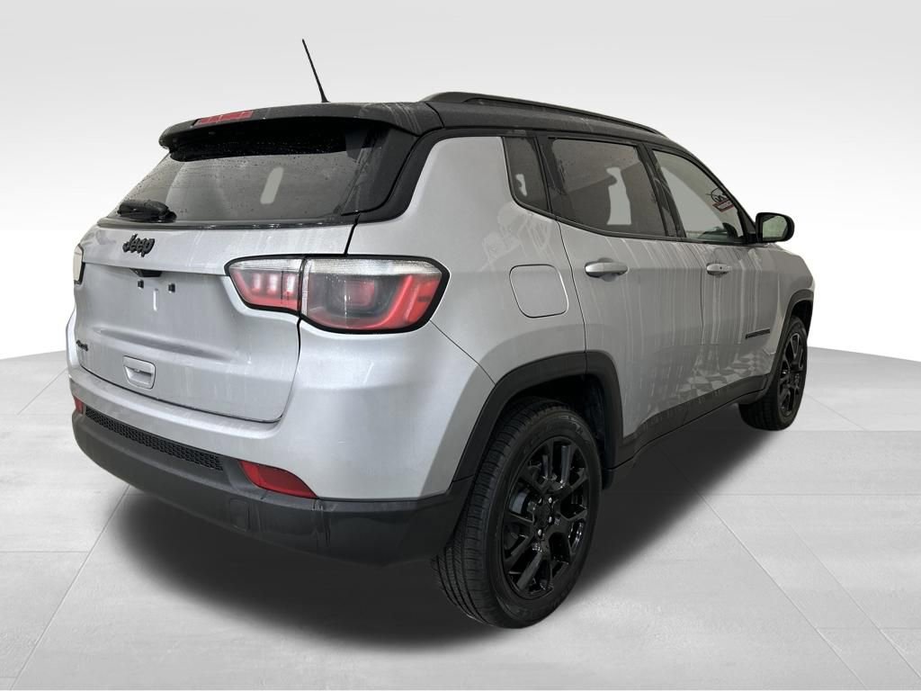 Used 2023 Jeep Compass Altitude image 5