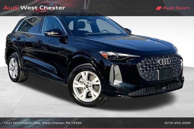 Used 2025 Audi Q5 Premium w/ Convenience Package