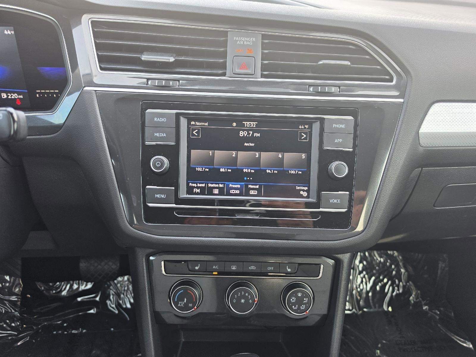 Used 2023 Volkswagen Tiguan S image 16