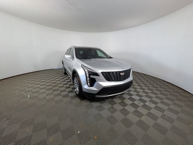 Used 2021 Cadillac XT4 Premium Luxury w/ Cold Weather Package image 32