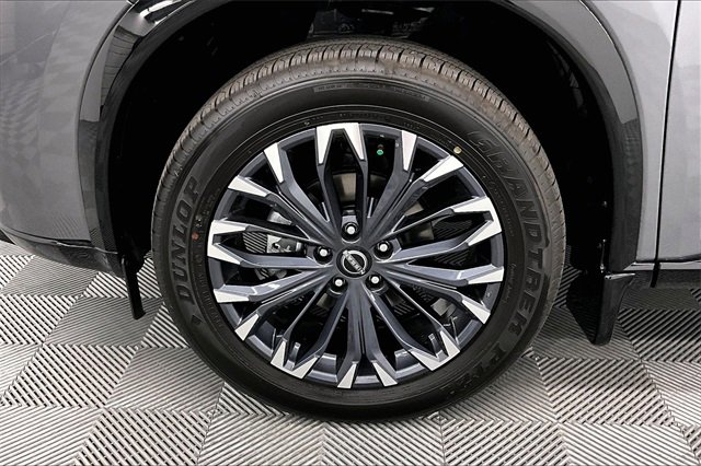 New 2026 Nissan Rogue Platinum image 11