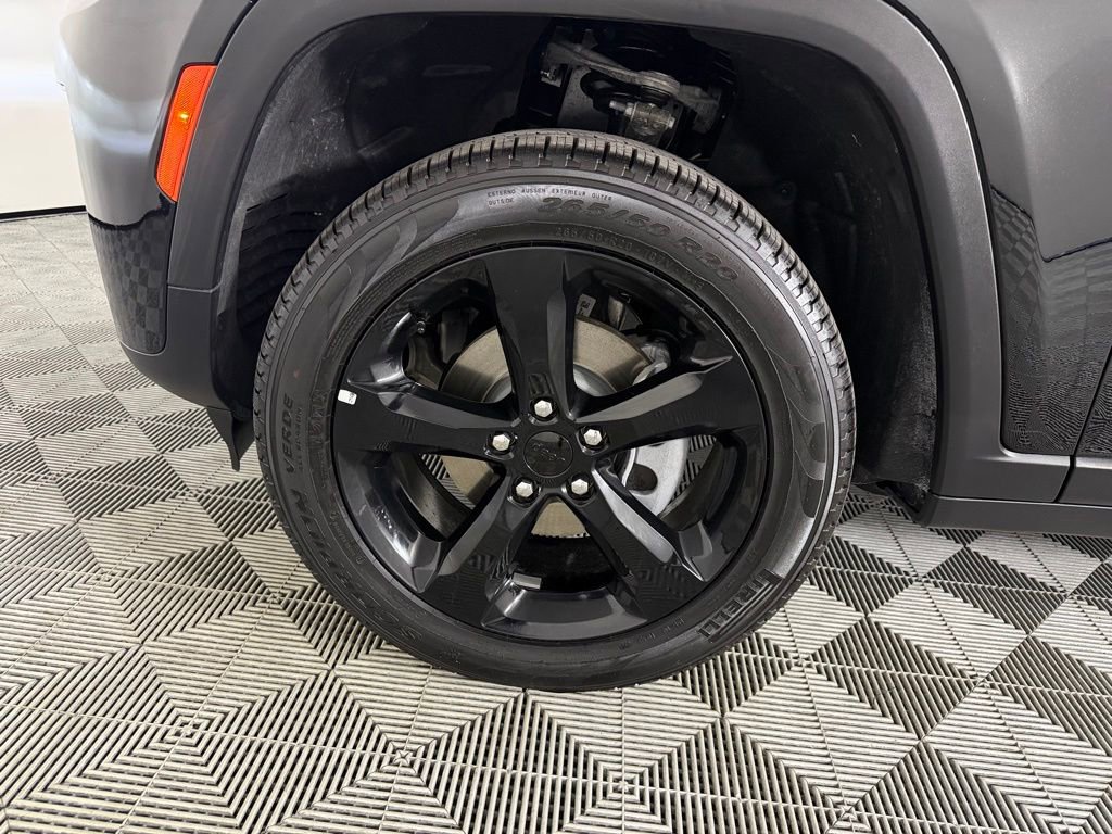 Used 2026 Jeep Grand Cherokee Limited w/ Limited Altitude Package AWD/4WD image 11