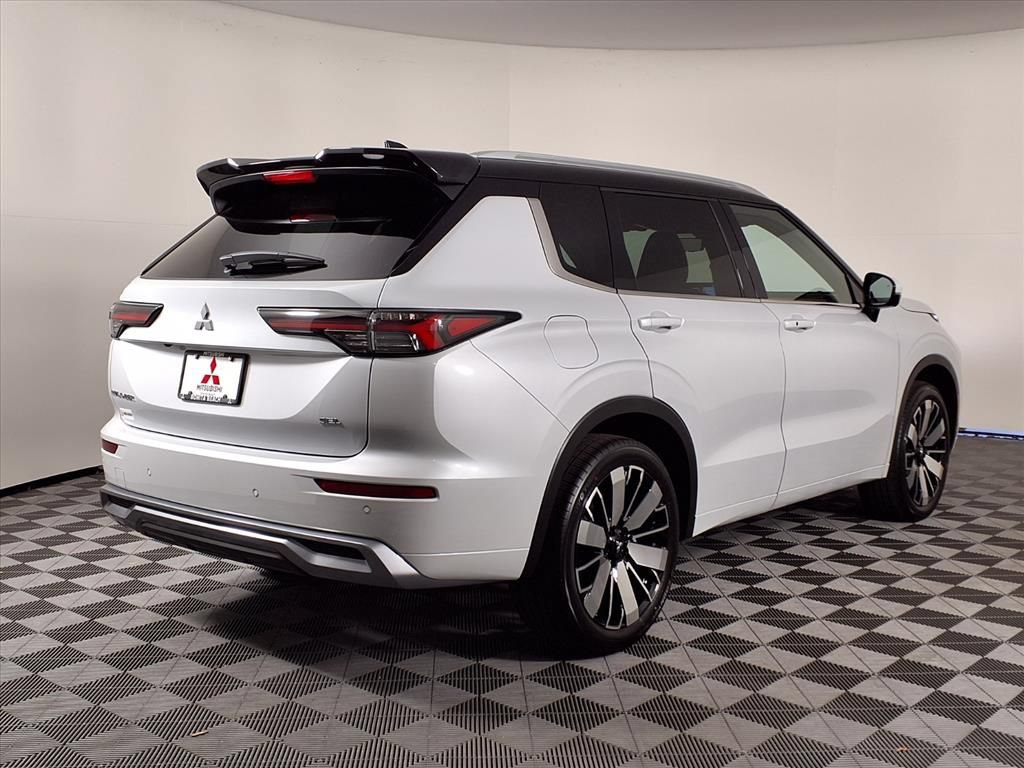 New 2026 Mitsubishi Outlander SEL FWD image 27