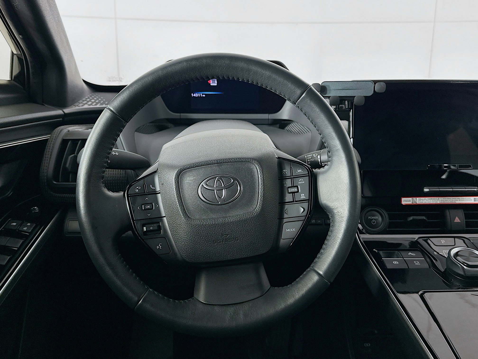 Used 2024 Toyota bZ4X XLE image 18