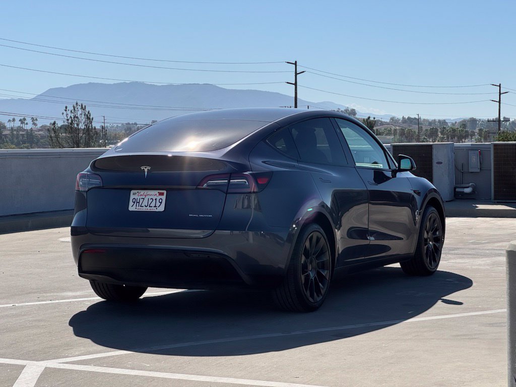 Used 2023 Tesla Model Y Long Range AWD/4WD image 33