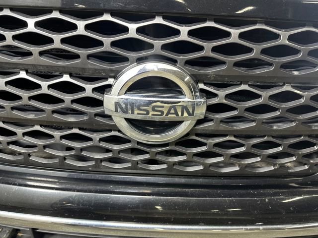 Used 2019 Nissan Titan SV image 9
