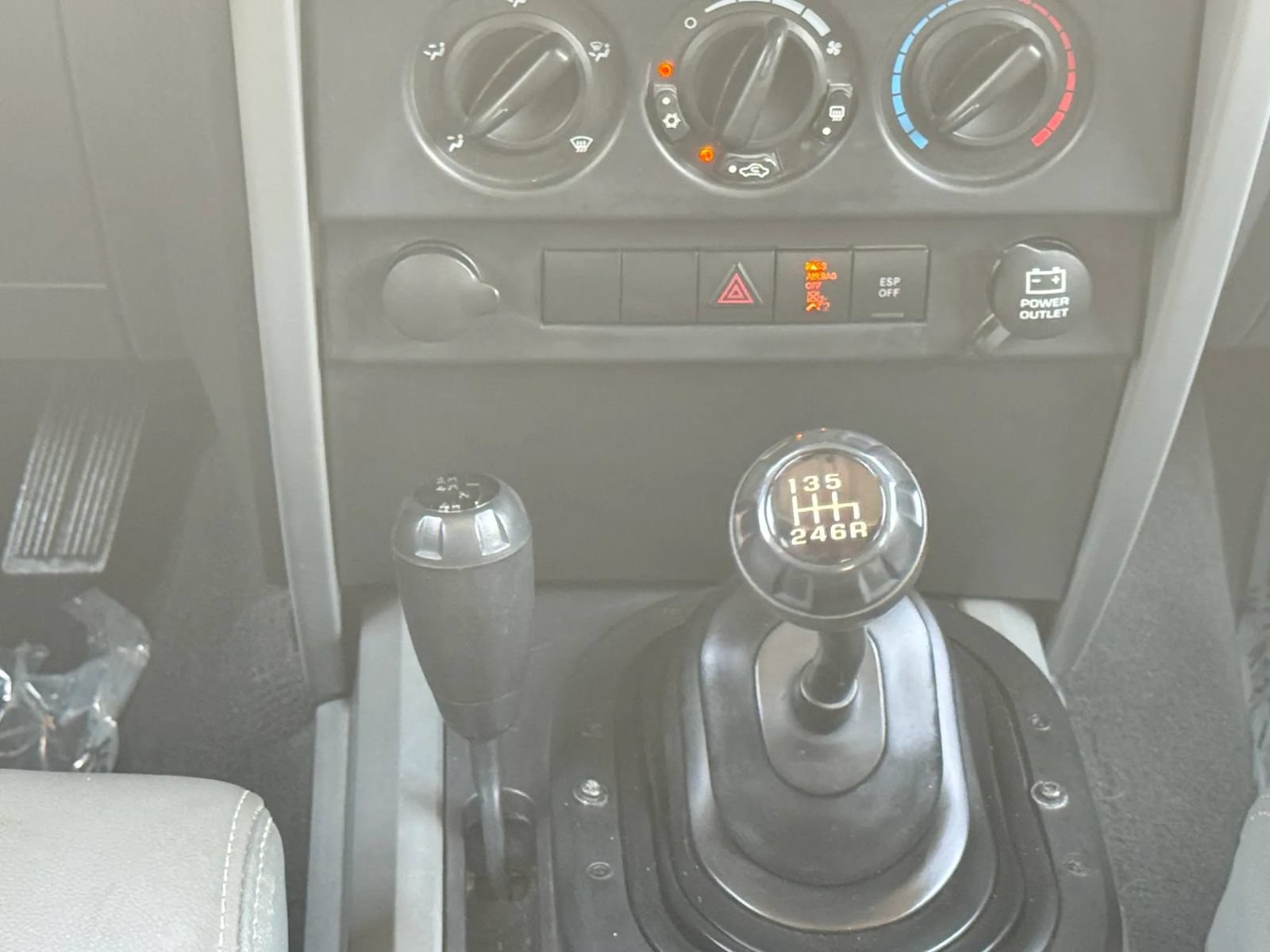 Used 2007 Jeep Wrangler Unlimited Sahara w/ Dual Top Group AWD/4WD image 3
