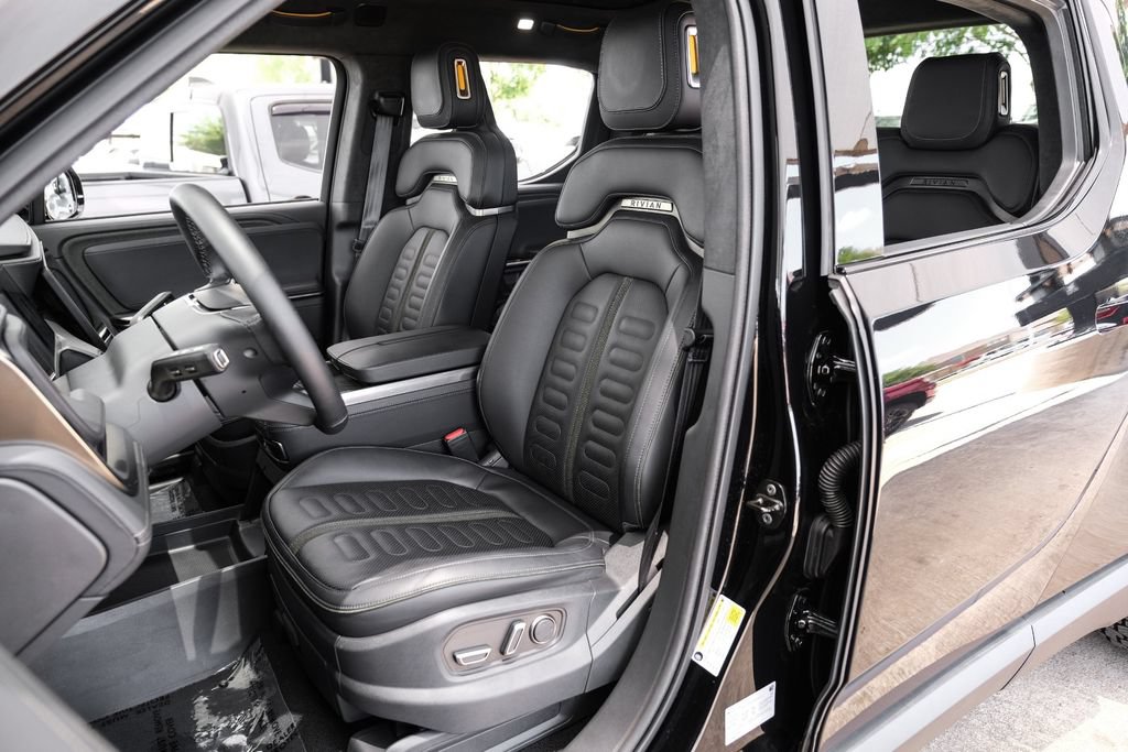 Used 2023 Rivian R1T Adventure AWD/4WD image 31