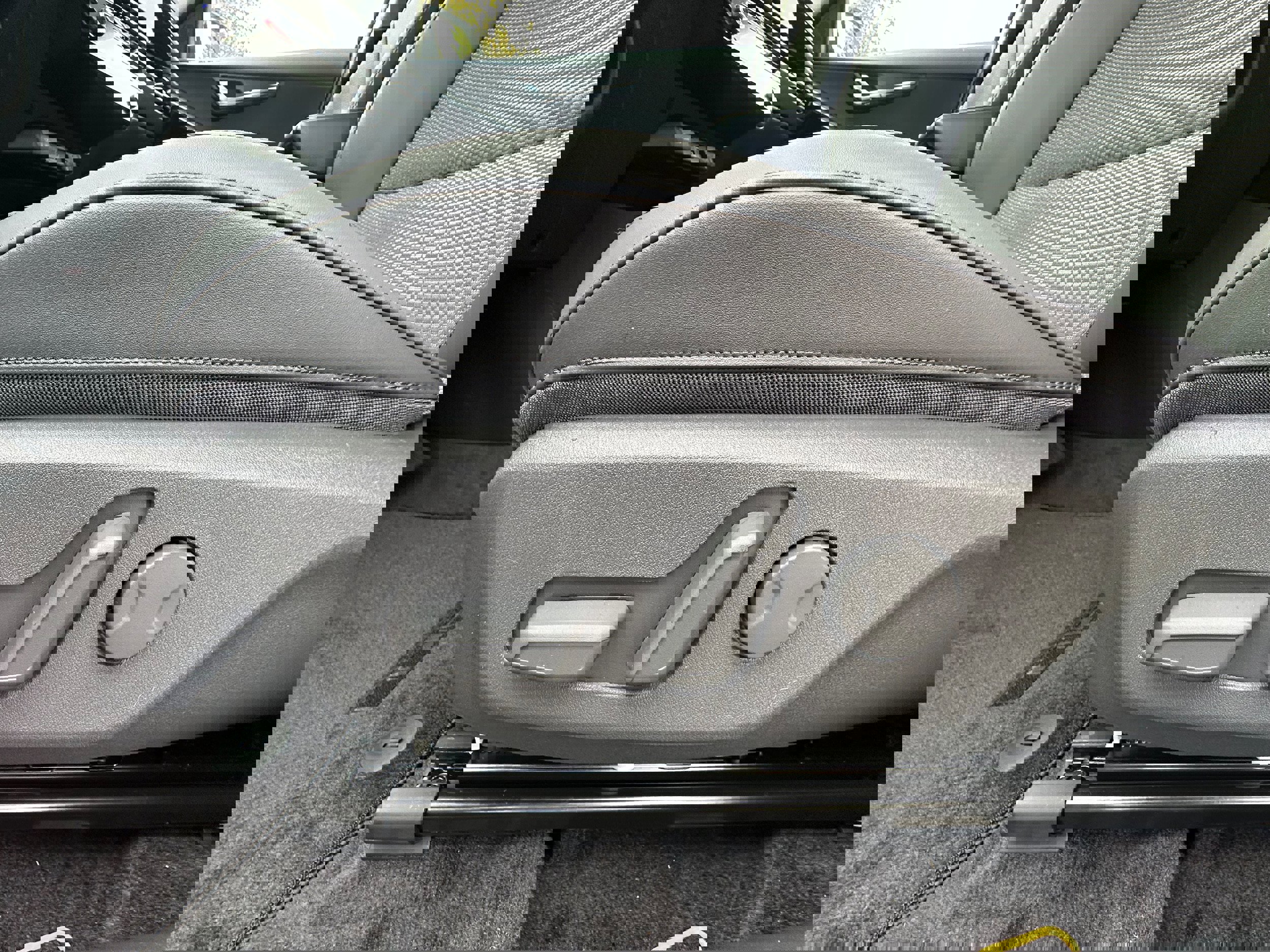 New 2025 Kia Niro Wind image 34