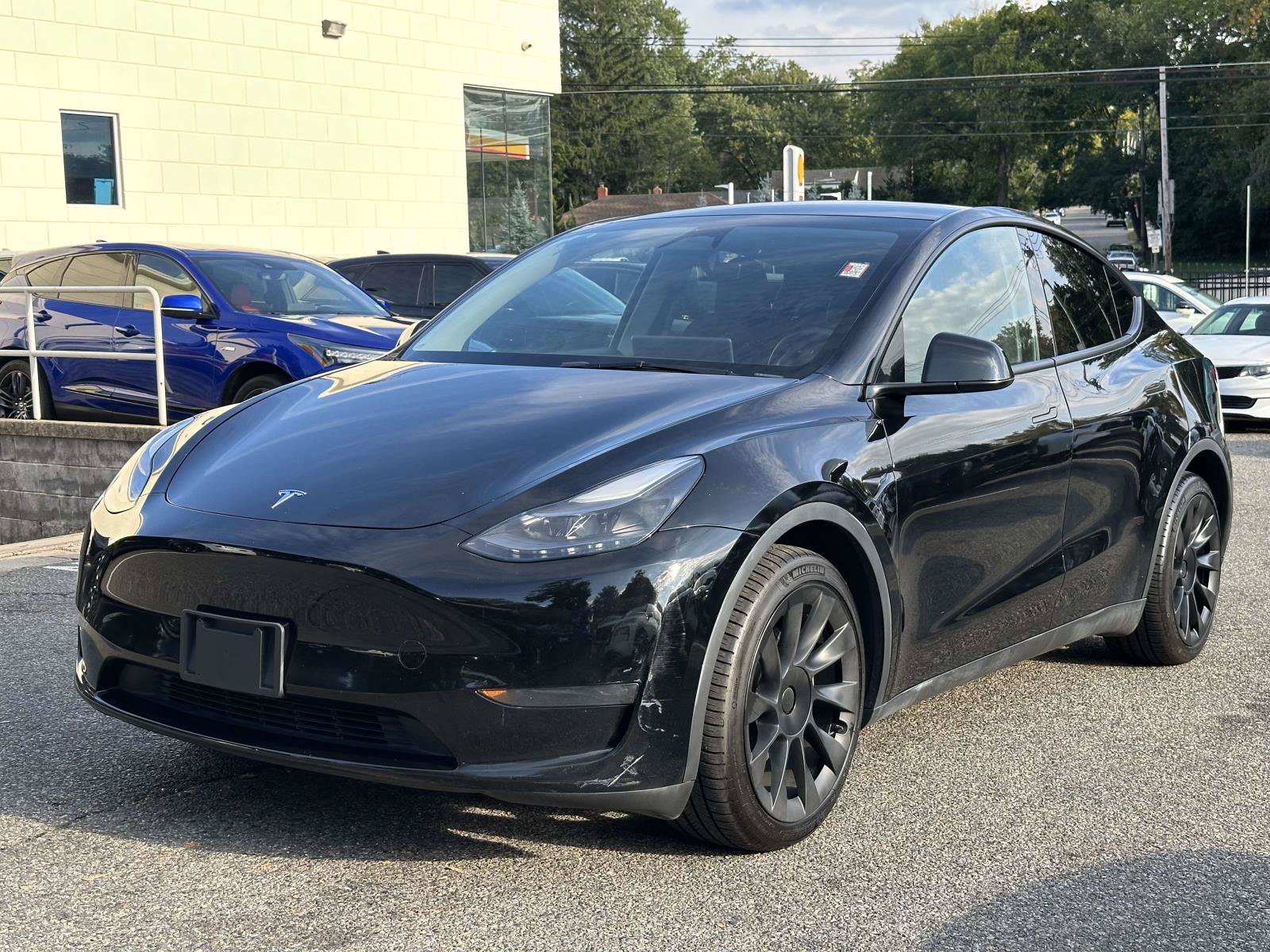 Used 2023 Tesla Model Y Long Range AWD/4WD image 7