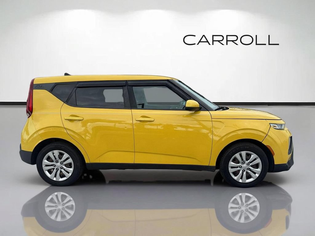 Used 2020 Kia Soul LX FWD image 2