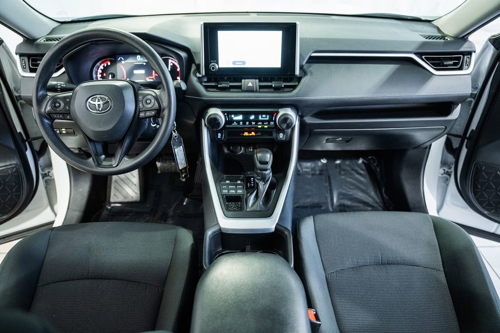 Used 2024 Toyota RAV4 LE image 16