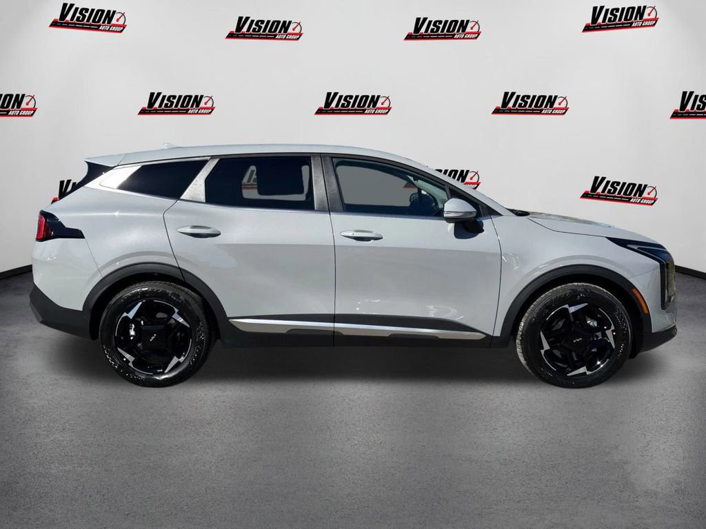 New 2026 Kia Sportage EX image 4