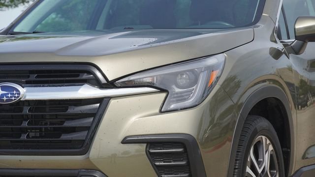 Used 2023 Subaru Ascent Limited image 4