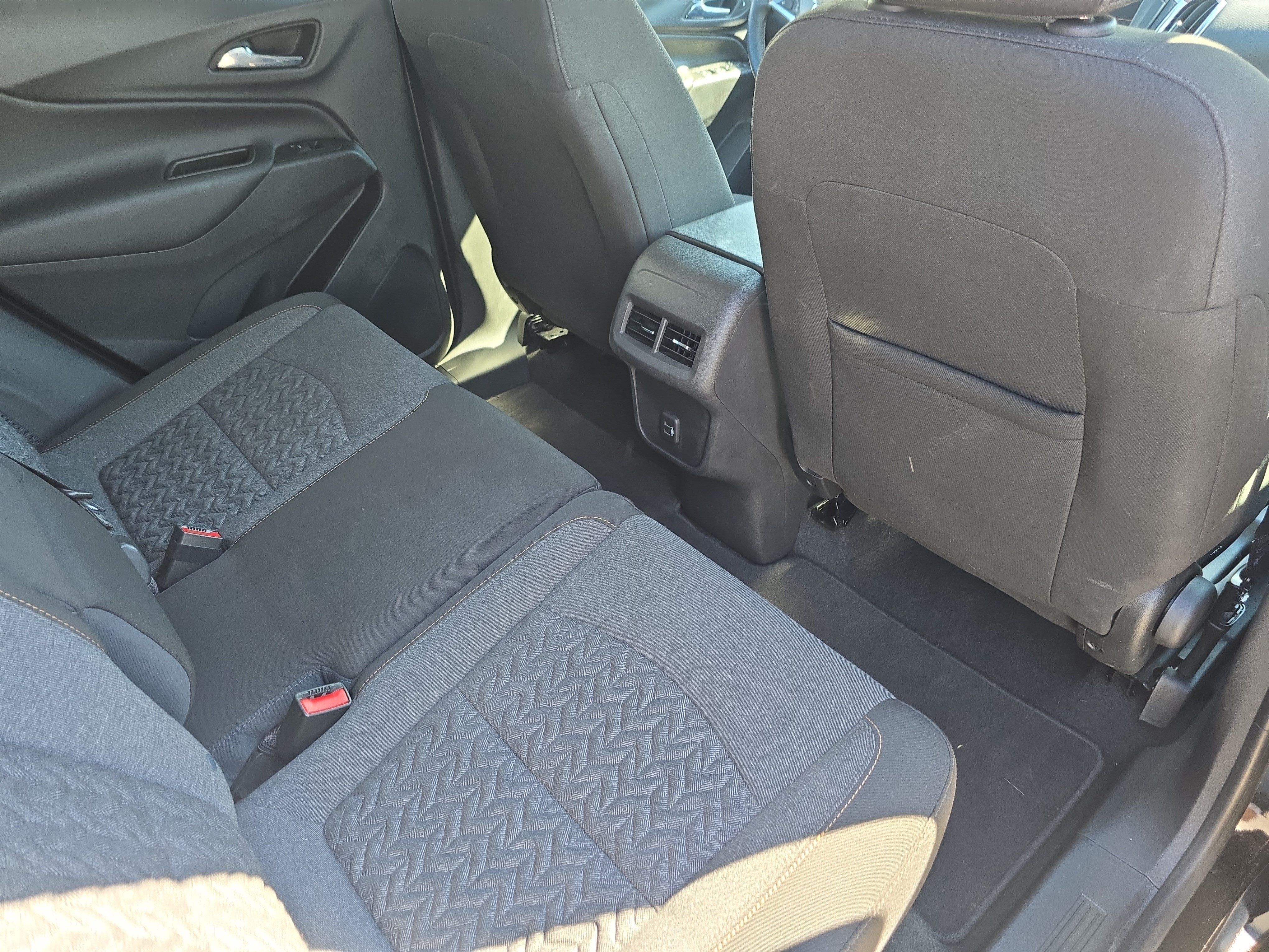 Used 2023 Chevrolet Equinox LT FWD image 11