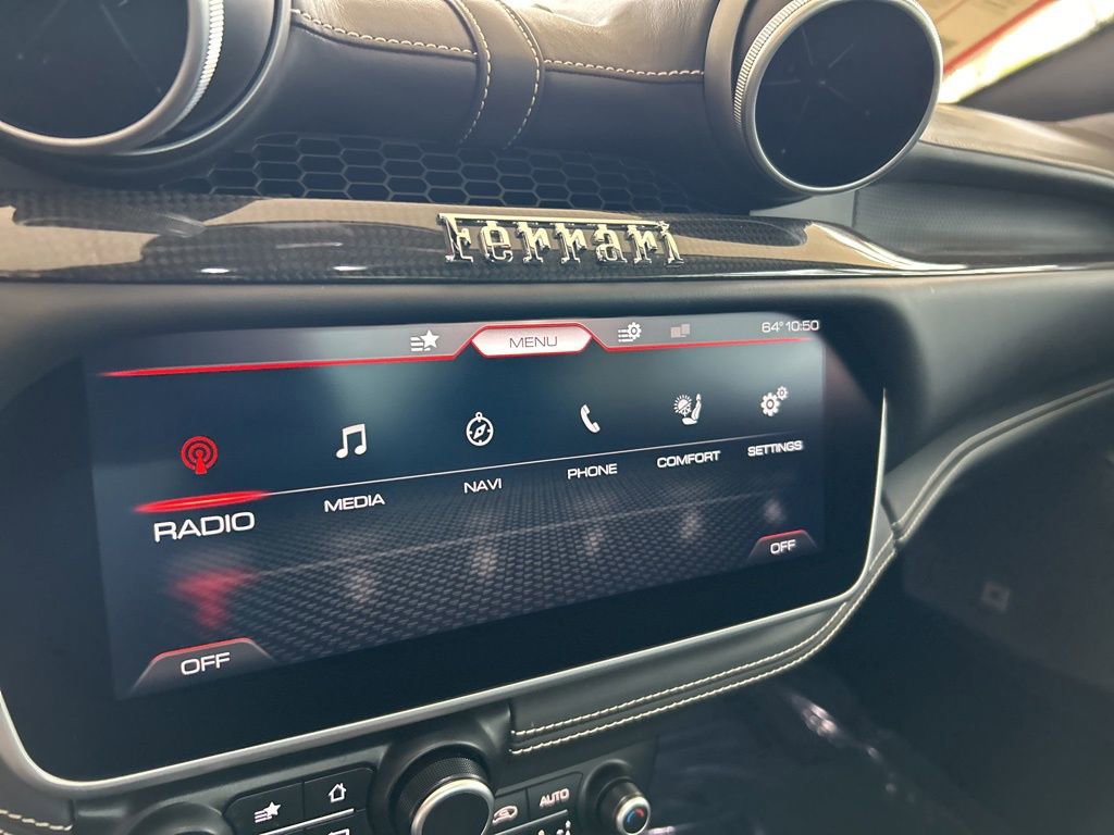 Used 2019 Ferrari Portofino image 25