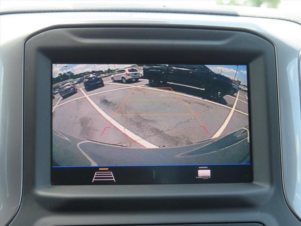 Used 2022 Chevrolet Silverado 1500 Custom w/ Safety Confidence Package RWD image 14
