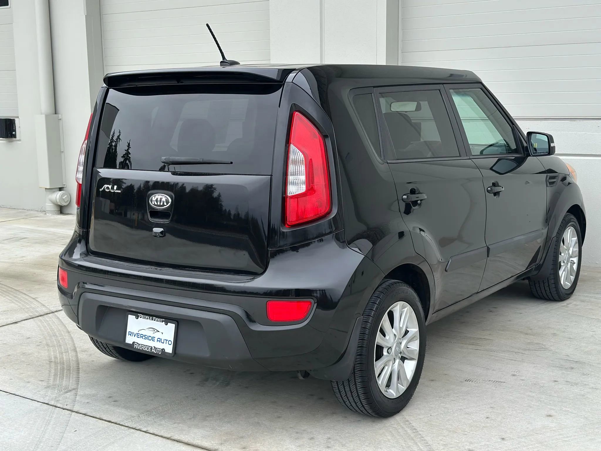 Used 2013 Kia Soul + w/ Audio Pkg image 5