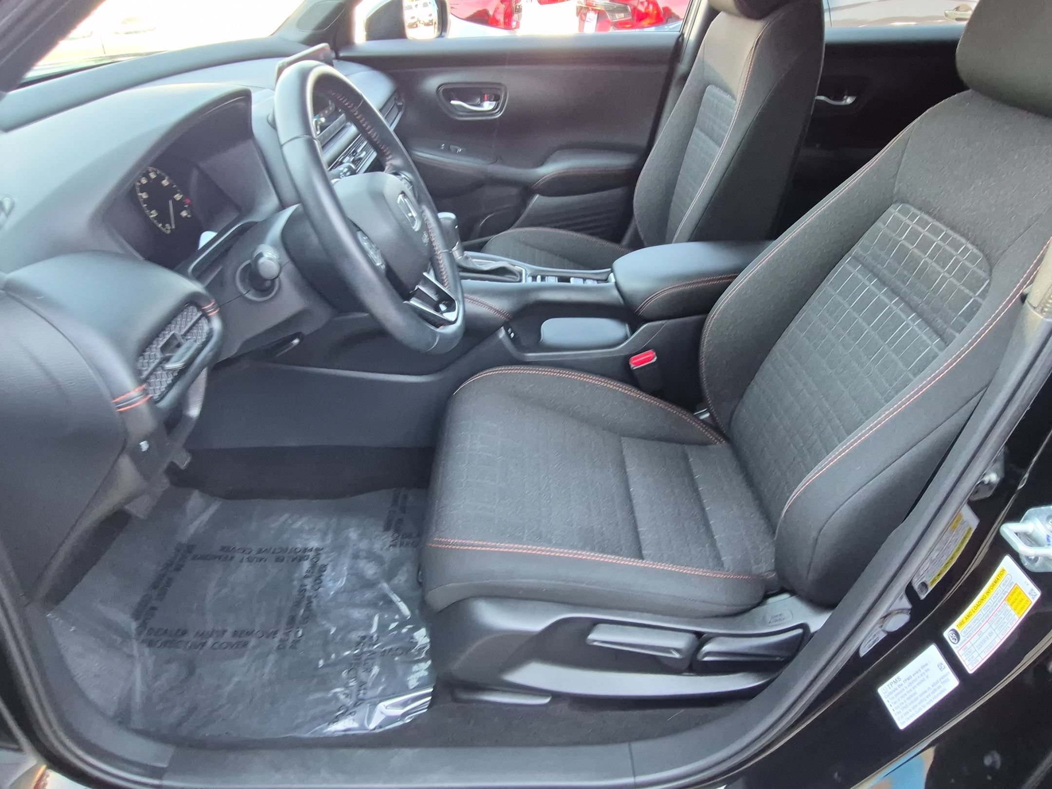 Certified 2025 Honda HR-V Sport image 12