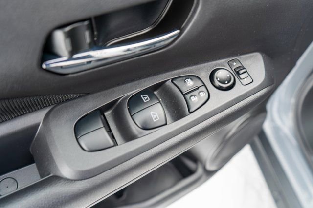 Used 2023 Nissan Kicks SV image 19