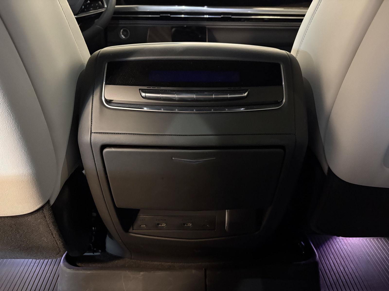 Used 2026 Cadillac Escalade V w/ LPO, ONYX Package AWD/4WD image 35