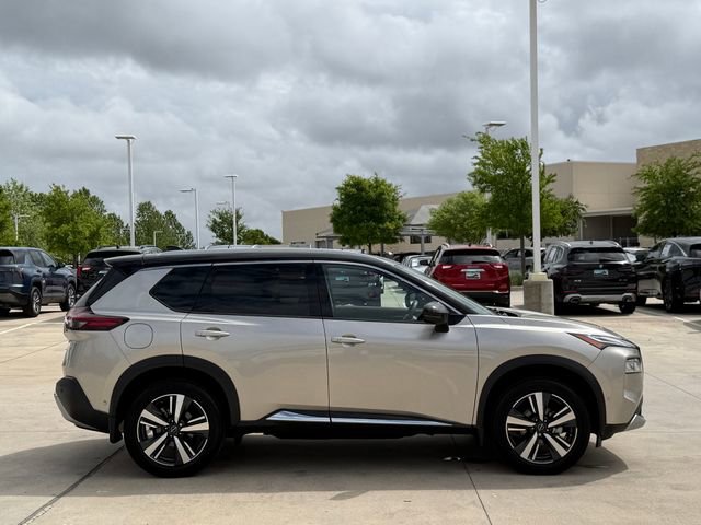 Used 2023 Nissan Rogue Platinum w/ Platinum Premium Package image 6