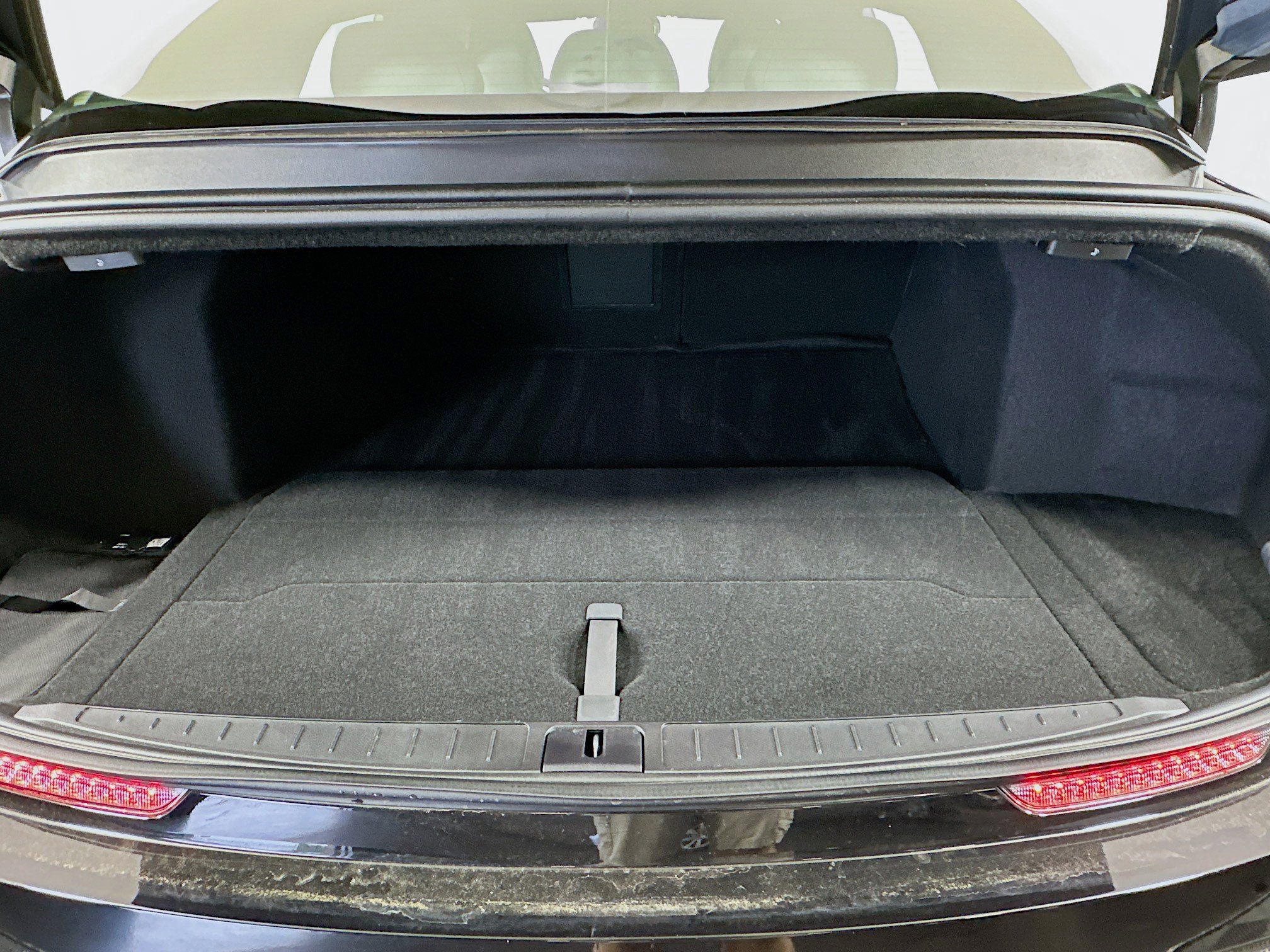 Used 2024 Lucid Air Pure RWD image 29