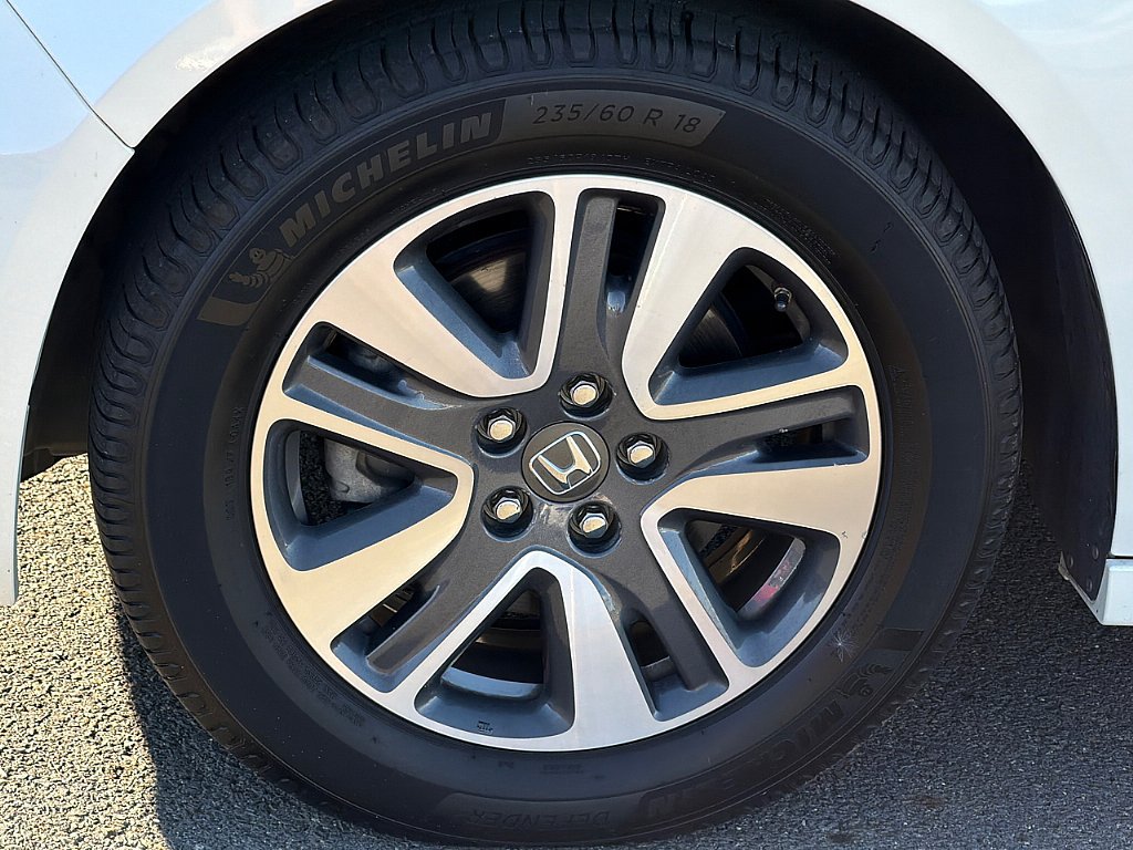Used 2014 Honda Odyssey Touring Elite image 8